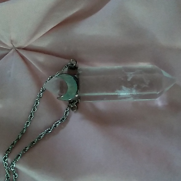 Dixi discontinued grav3yard girl recommended crystal necklace rare collectors